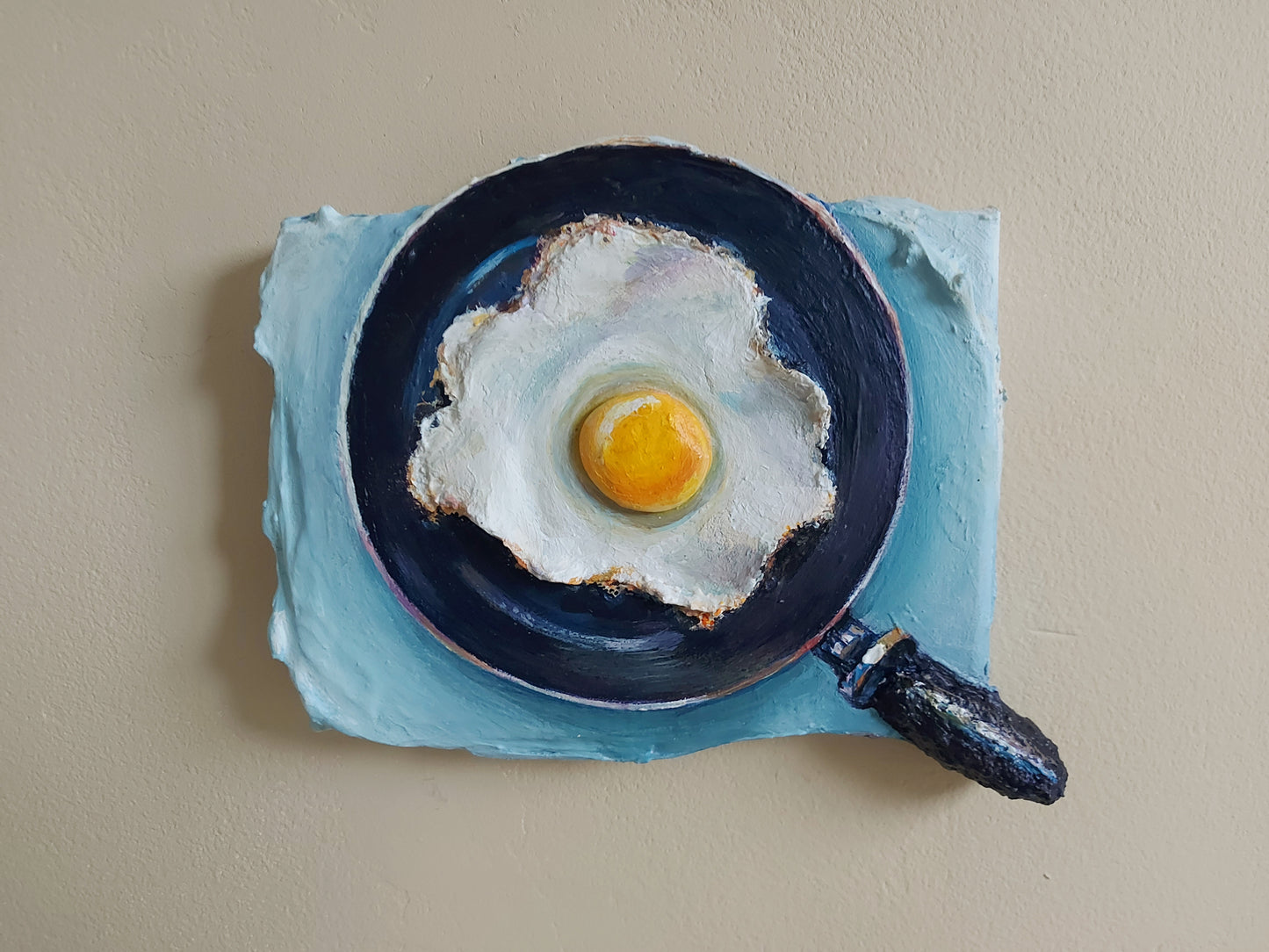 Egg in pan 🍳 'snack emoji' series
